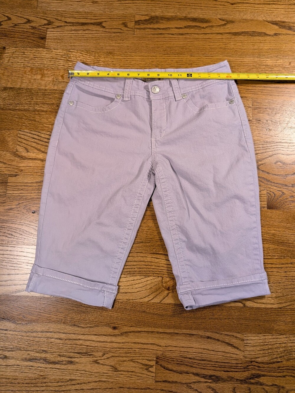 Nine West Vintage America Lavender Lilac Bermuda Shorts Cuffed Stretch Size 10 - Picture 2 of 6